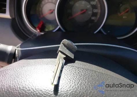 2009 Nissan Versa 1.8Sl z USA, uszkodzony, nr VIN 3N1BC11E29L382051